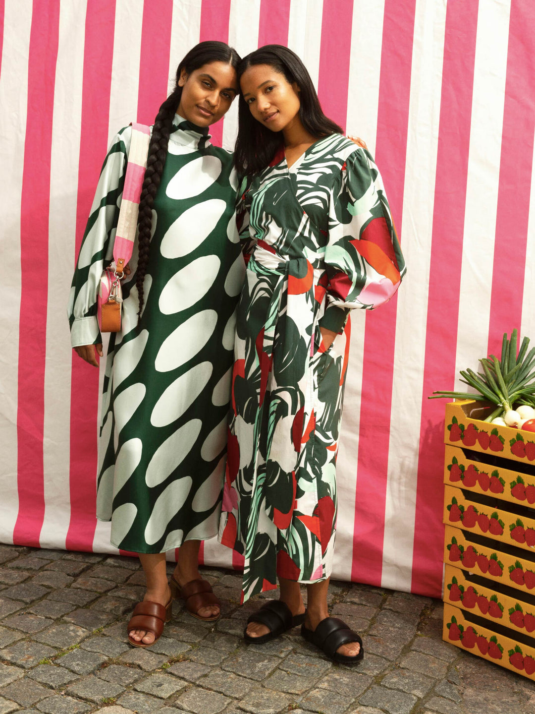 Aaltoilee Linssi mekko, vihreä